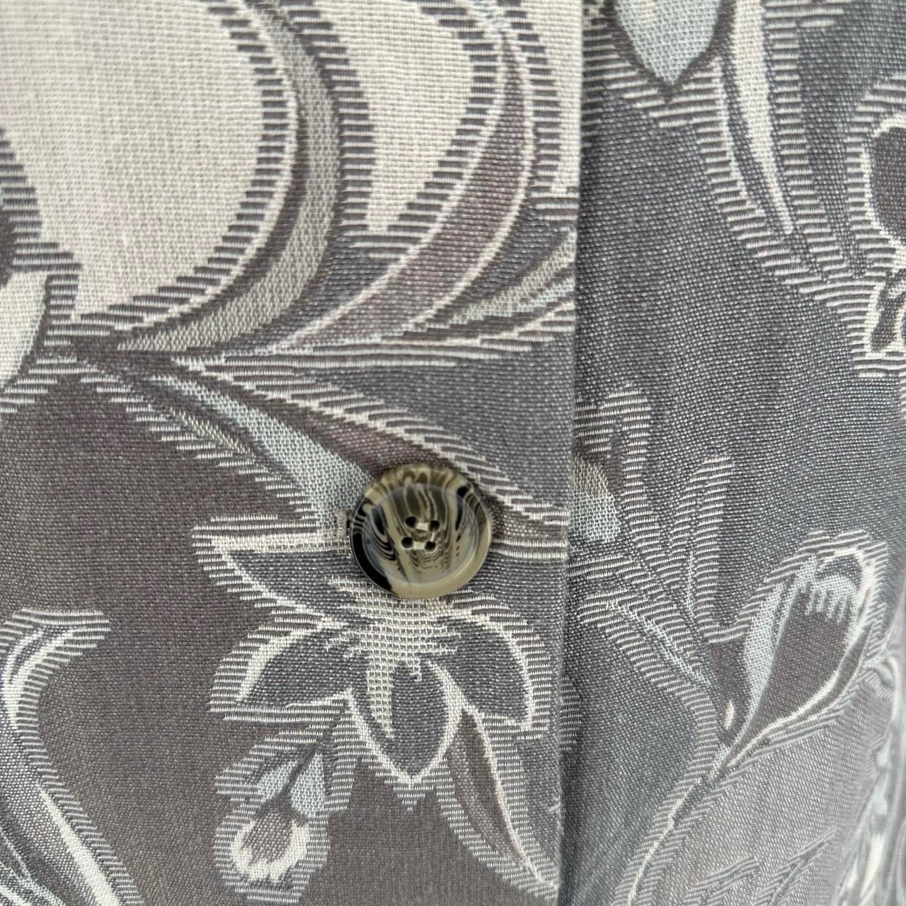 Size 2 CHICO'S FLOWERS Jacket (Outdoor)