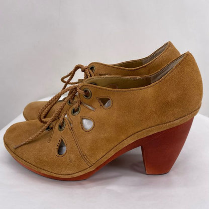 Tan W Shoe Size 8.5 LATIGO Flats