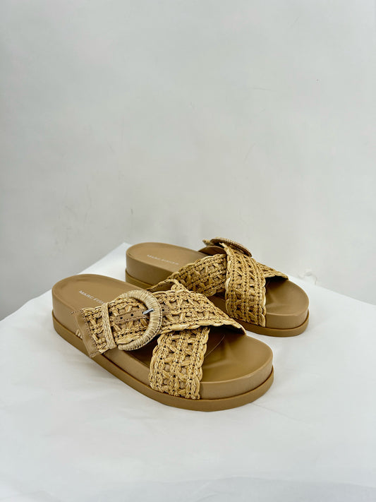 NATURAL W Shoe Size 8 MARC FISHER Sandals