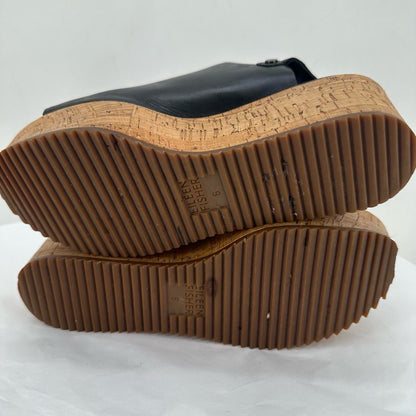 Black W Shoe Size 6 EILEEN FISHER Sandals