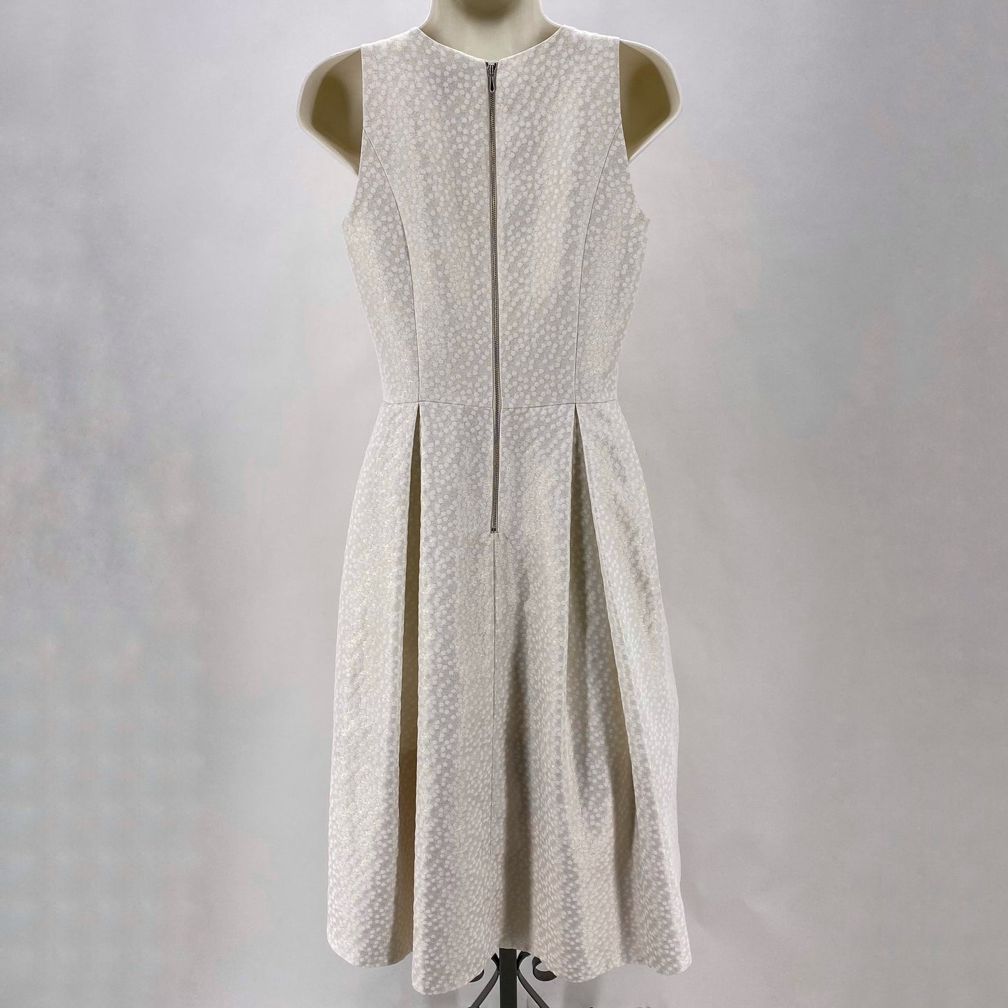 Size 0 WHITE HOUSE BLACK DOTTED Dress