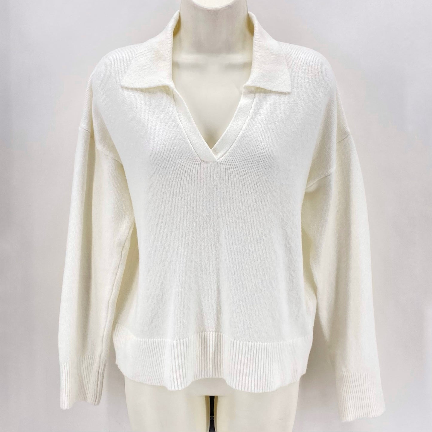 Size M OLD NAVY Sweater