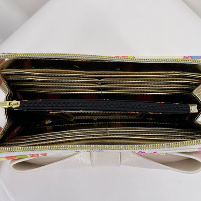 White Betsy Johnson Wristlet