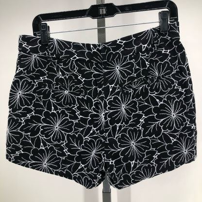 Size 6 LOFT FLOWERS Shorts