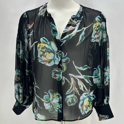 Size 3 CHICO'S FLOWERS Shirt