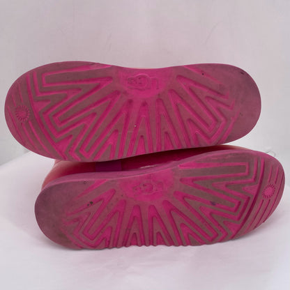 Pink W Shoe Size 9 UGG Boots