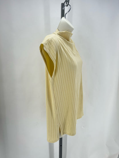 Size M EILEEN FISHER Shirt