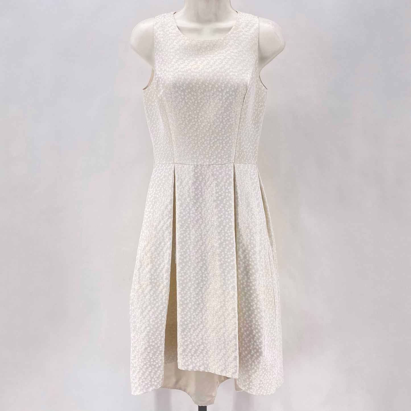 Size 0 WHITE HOUSE BLACK DOTTED Dress