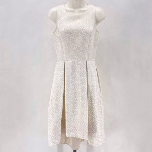 Size 0 WHITE HOUSE BLACK DOTTED Dress