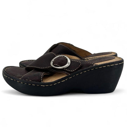 BROWN W Shoe Size 7 BORN Sandals