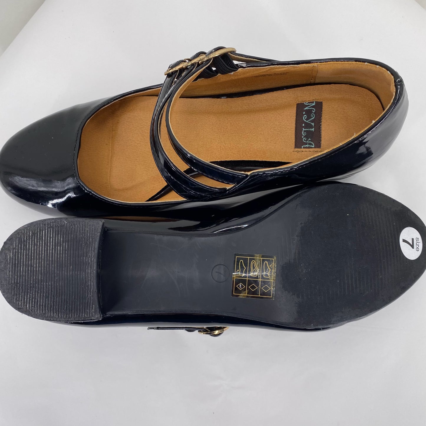 Black W Shoe Size 7 N.Y.L.A. Pumps