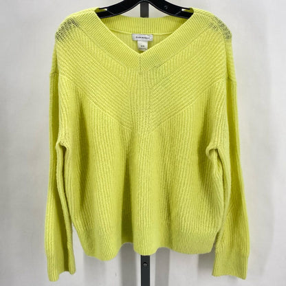 Size M CLUB MONACO Sweater