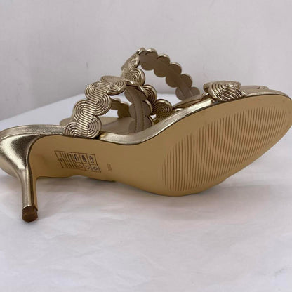 GOLD W Shoe Size 6.5 WHITE HOUSE BLACK Heels