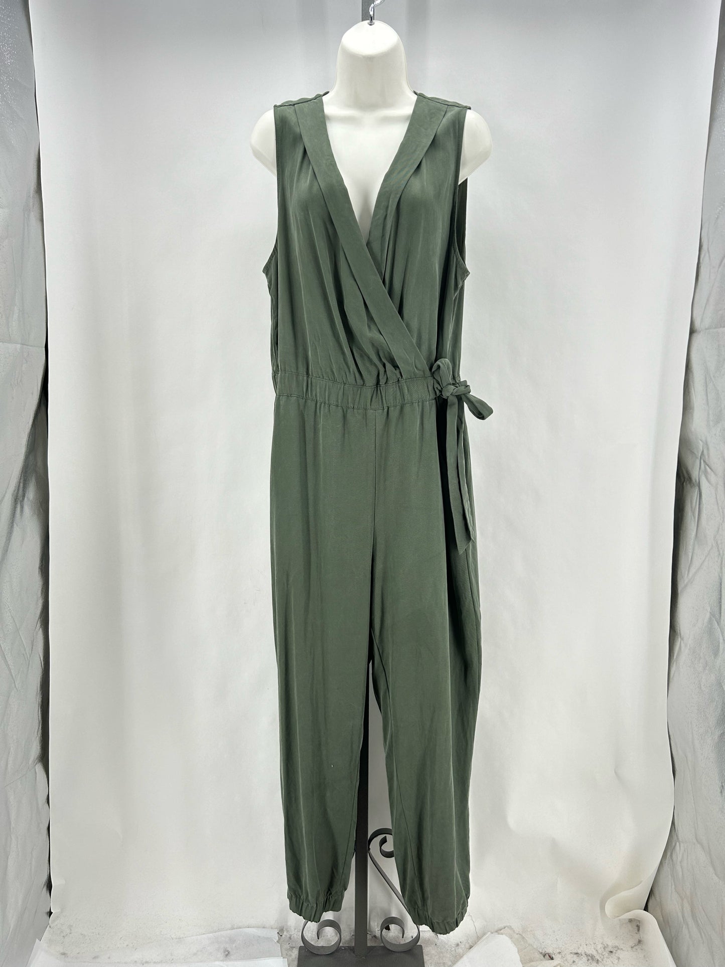 Size 16 BANANA REPUBLIC ROMPER