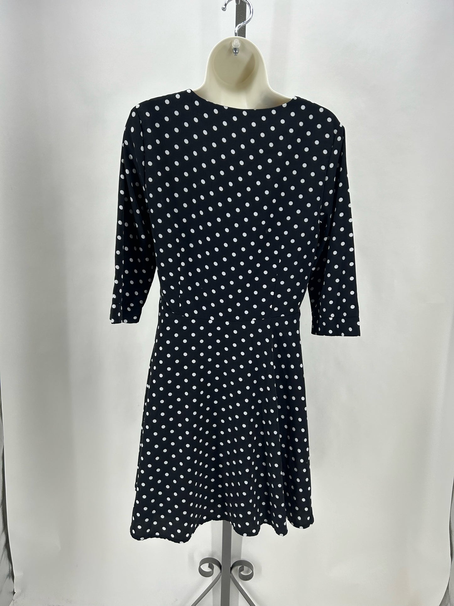 Size 6/8 YUMI DOTTED Dress