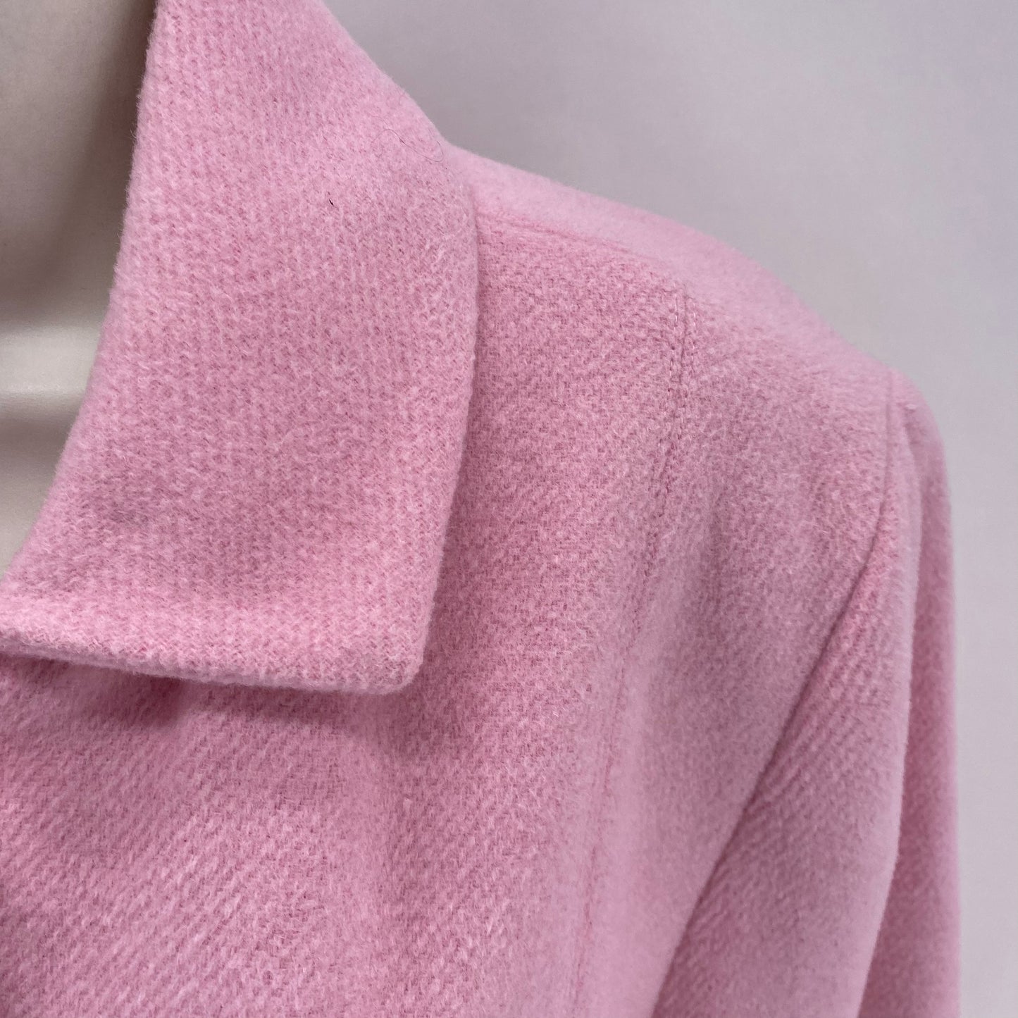 Size 6 CAROL ANDERSON COLL. Coat