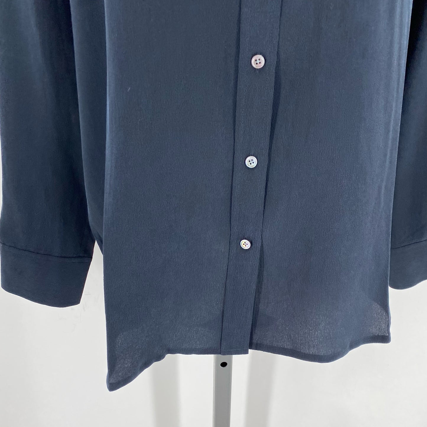 Size 8 EVERLANE Silk Shirt