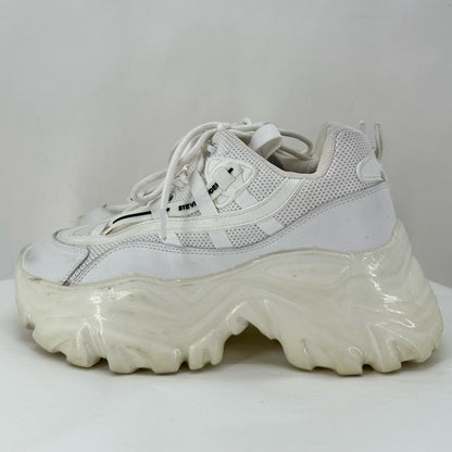 White W Shoe Size 9 STEVE MADDEN Sneakers