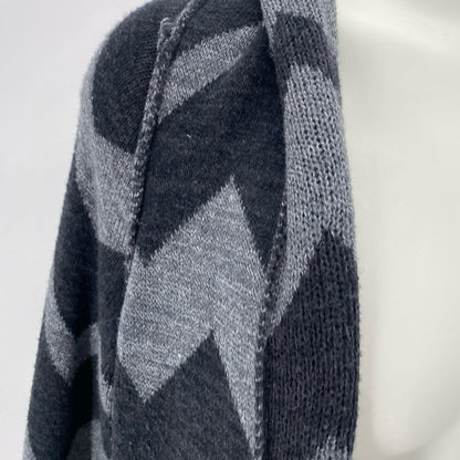 Size 0 TORRID ZIGZAG Cardigan