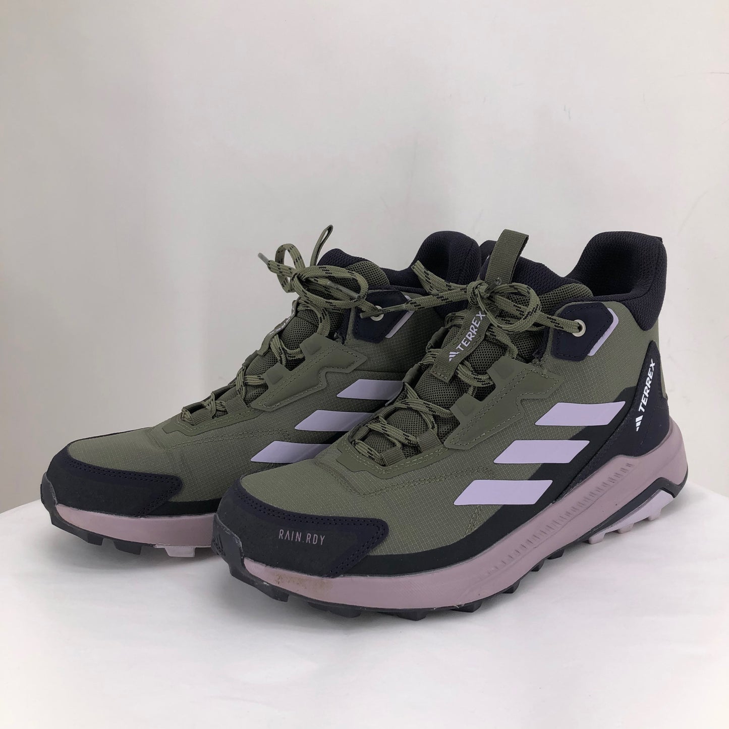 ADIDAS Green W Shoe Size 9 Sneakers