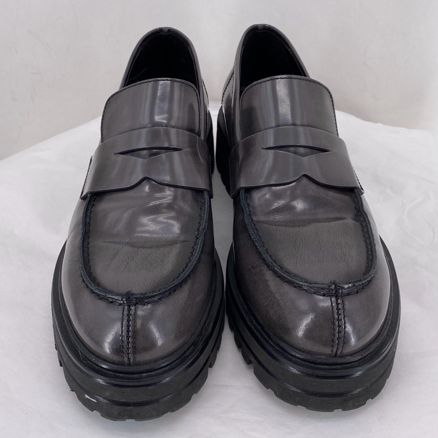 DARK GRAY W Shoe Size 38 Loafer