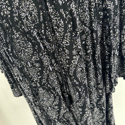 Size L MUDD Dress