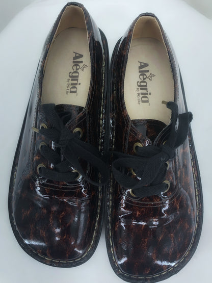 BROWN W Shoe Size 39 ALEGRIA Mules