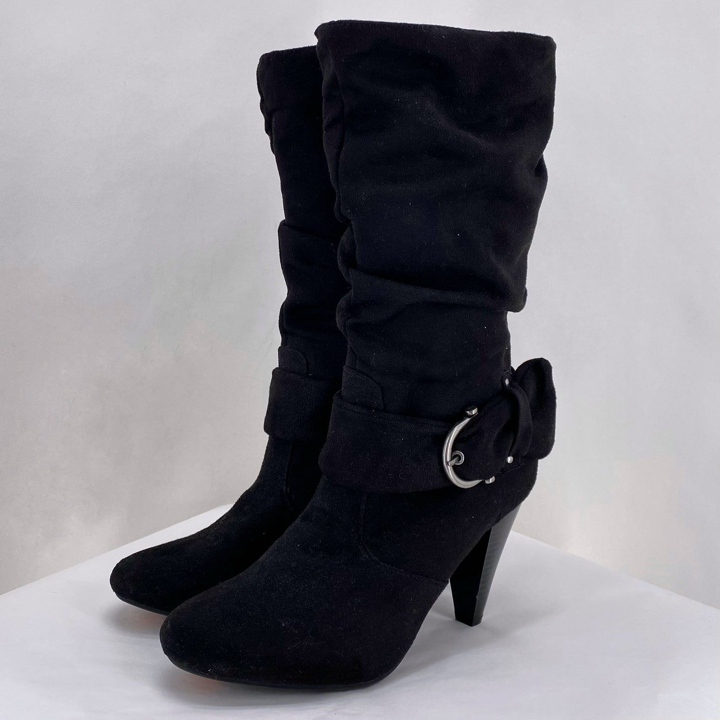 Black W Shoe Size 8.5 APT 9 Boots