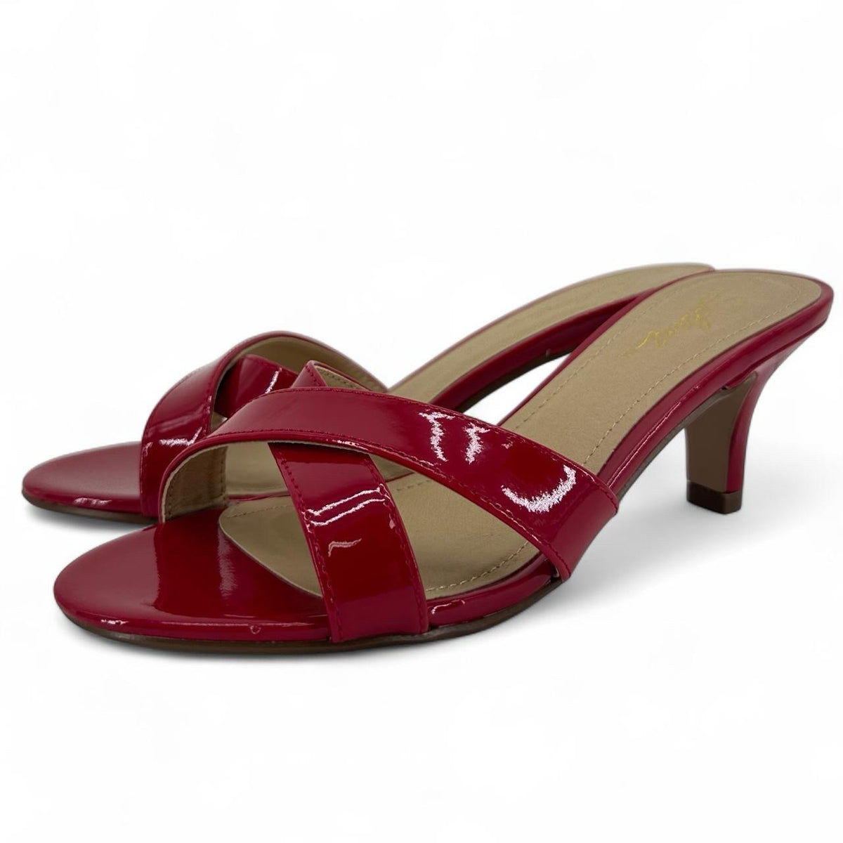 Red W Shoe Size 7.5 Solanz Heels