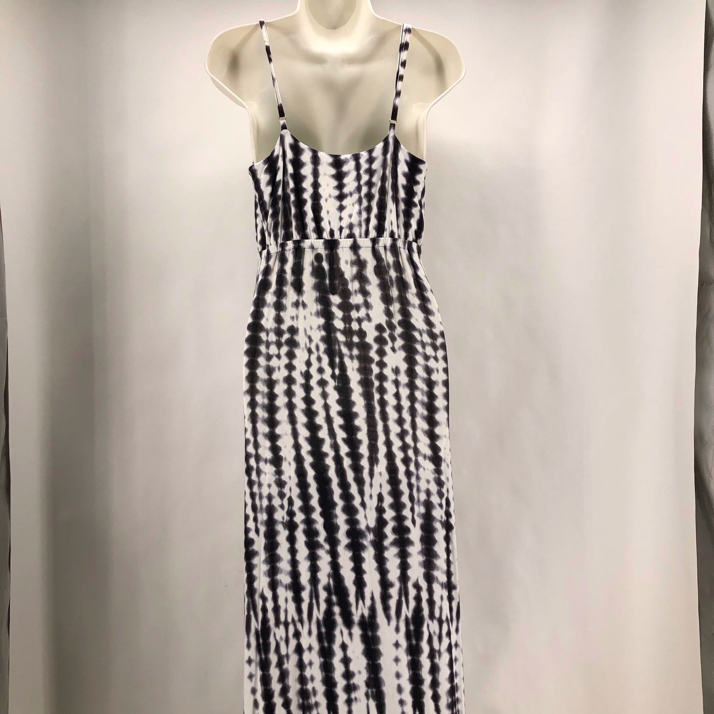 Size 6 CALVIN KLEIN TYE DYE Dress