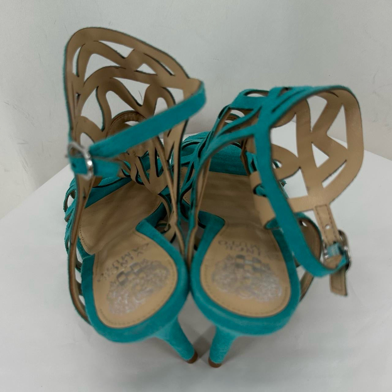 Green W Shoe Size 7 VINCE CAMUTO Heels