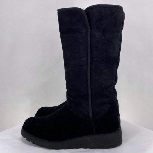 Black W Shoe Size 8.5 UGG Boots