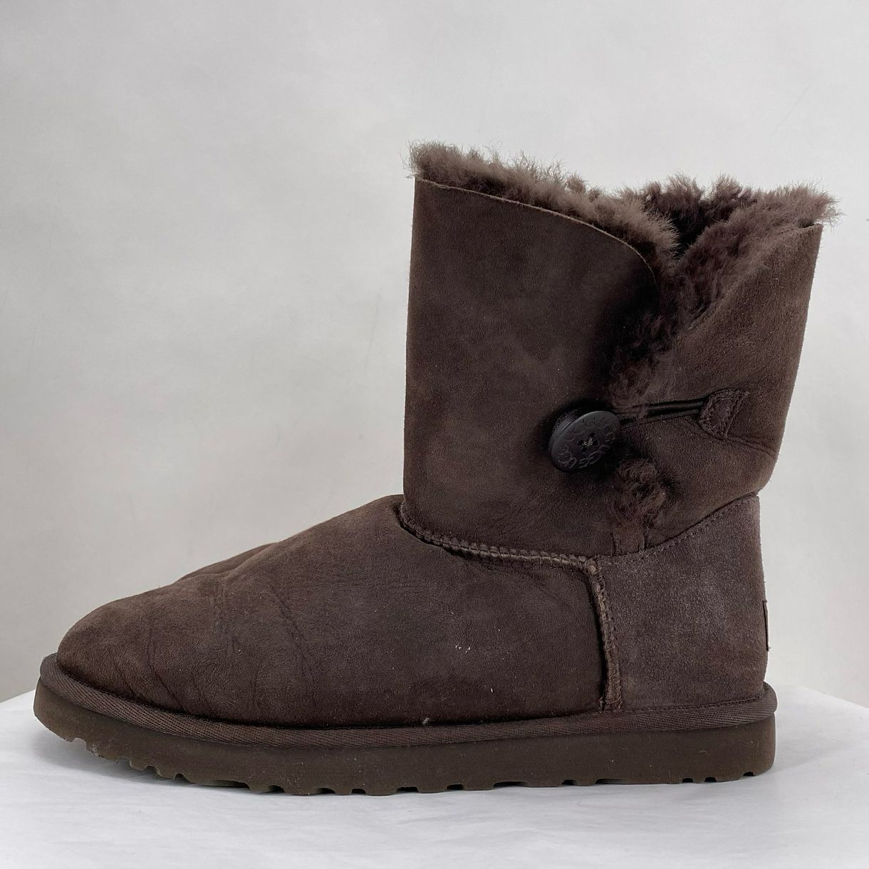 DARK BROWN W Shoe Size 9 UGG Boots