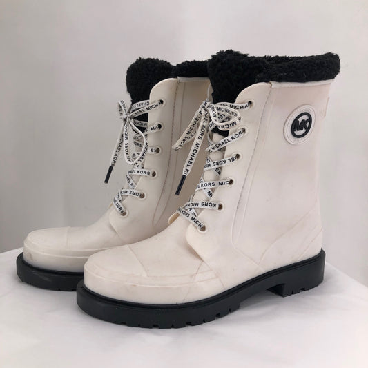 off white W Shoe Size 9.5 MICHAEL KORS Boots