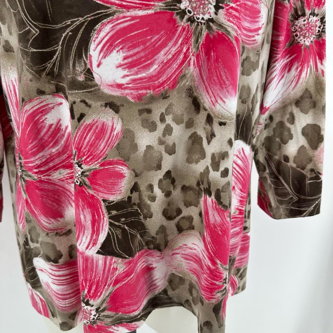 Size 3 CHICO'S Animal Print Shirt