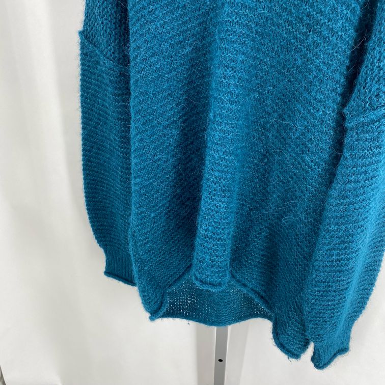 Size S FREE PEOPLE Sweater