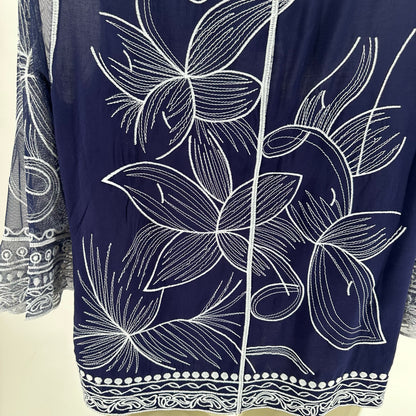 Size 3 CHICO'S FLOWERS Shirt
