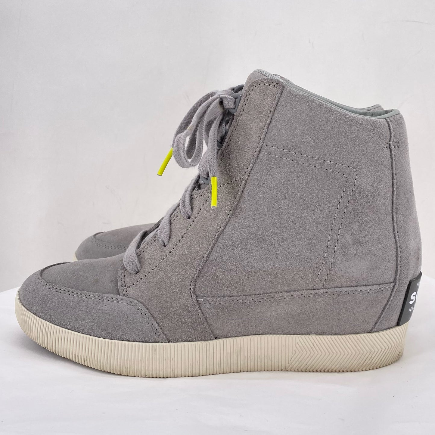 Gray W Shoe Size 10 SOREL shooties/booties