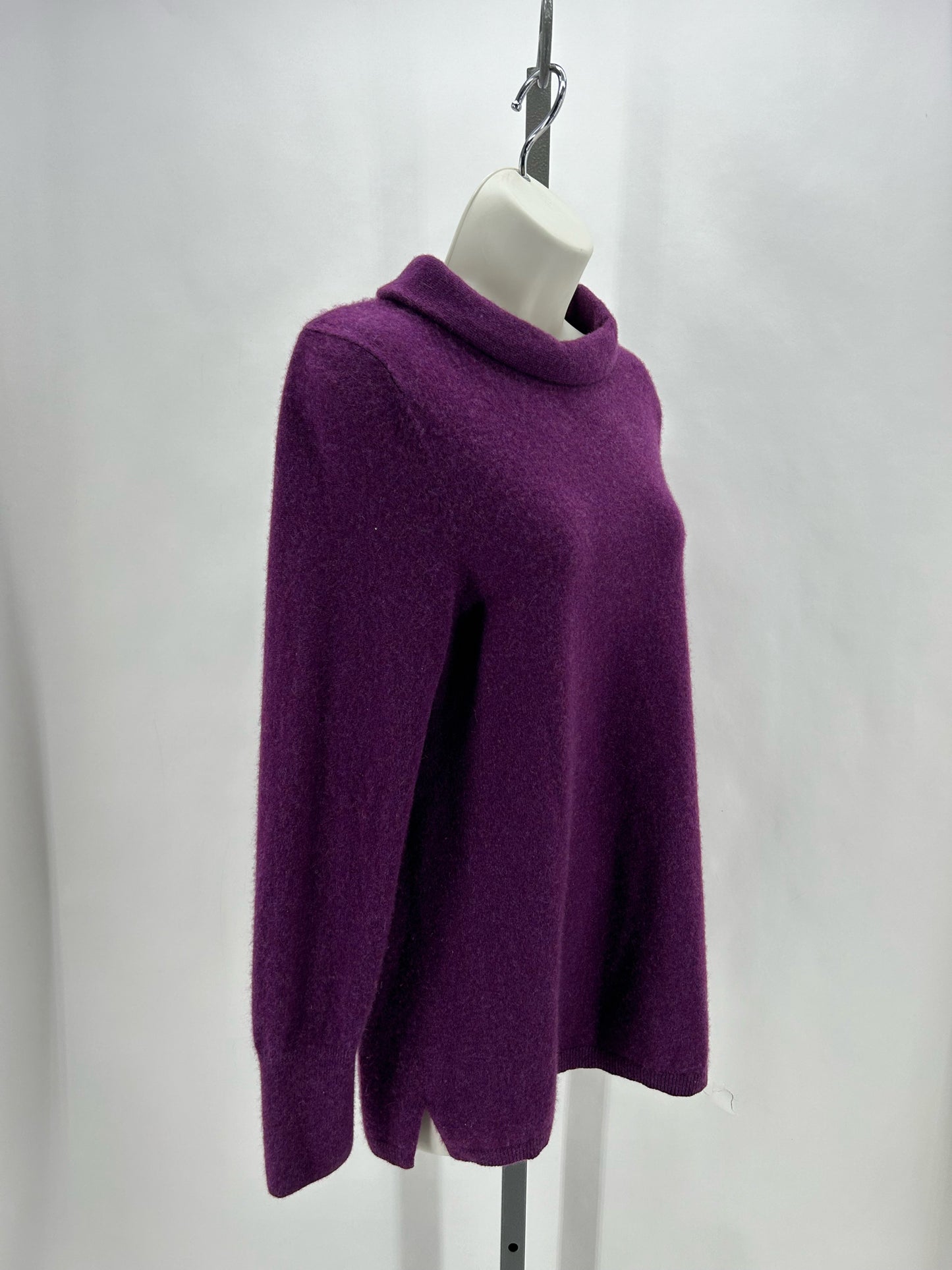 Size L TALBOTS Cashmere Sweater