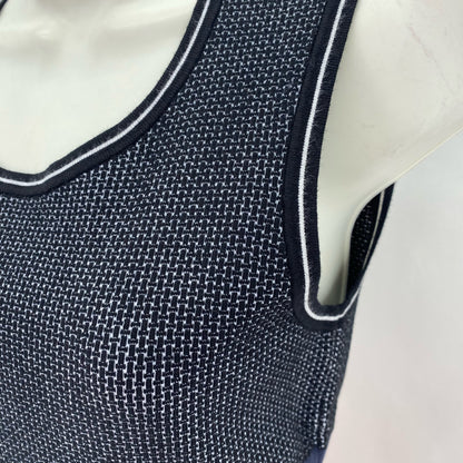 Size M CARLISLE Sweater