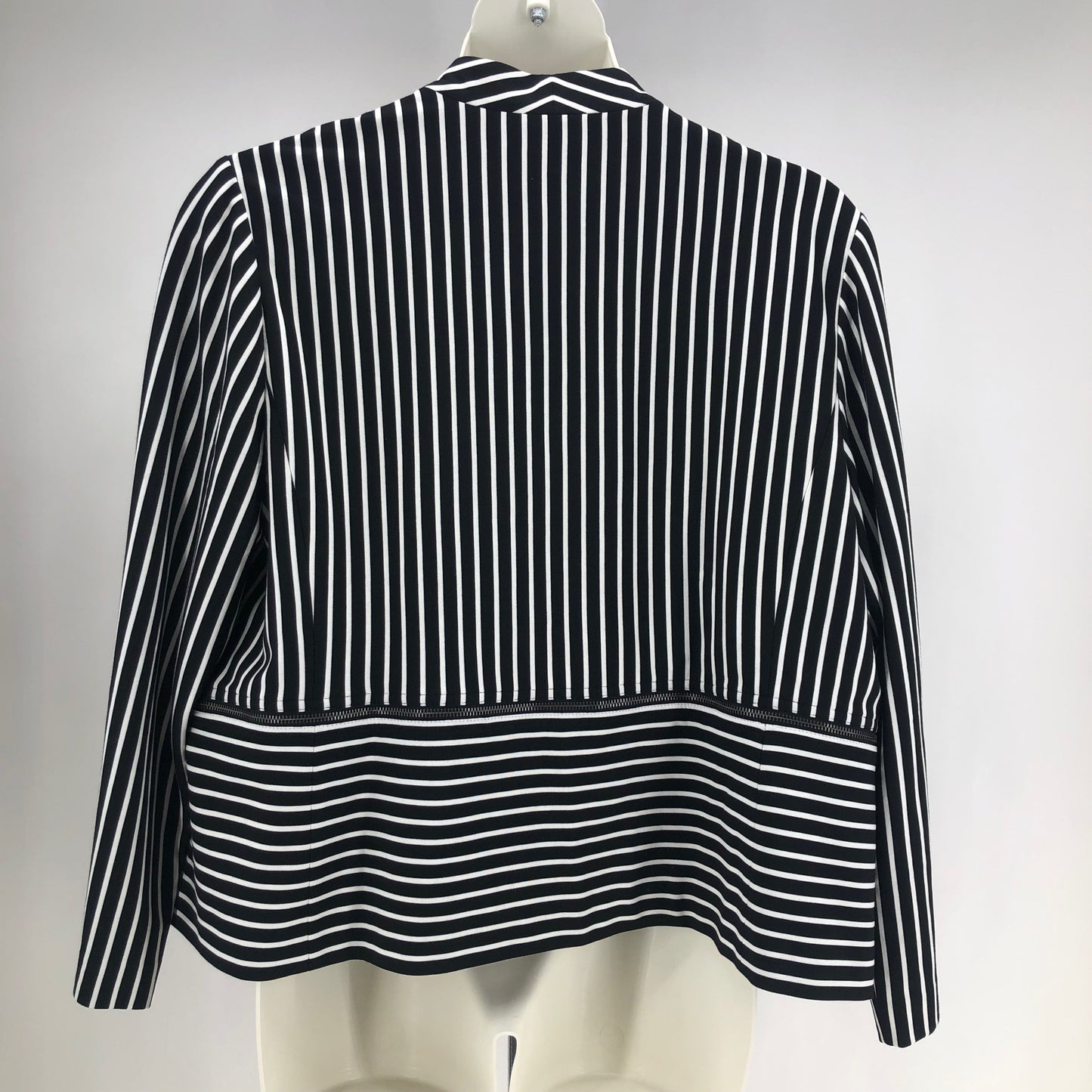 Size 4 CHICO'S Stripe Jacket