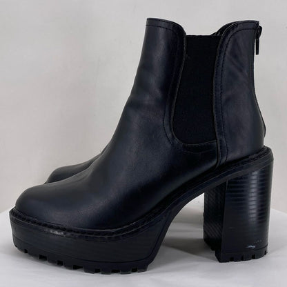 Black W Shoe Size 8.5 MADDEN GIRL Boots