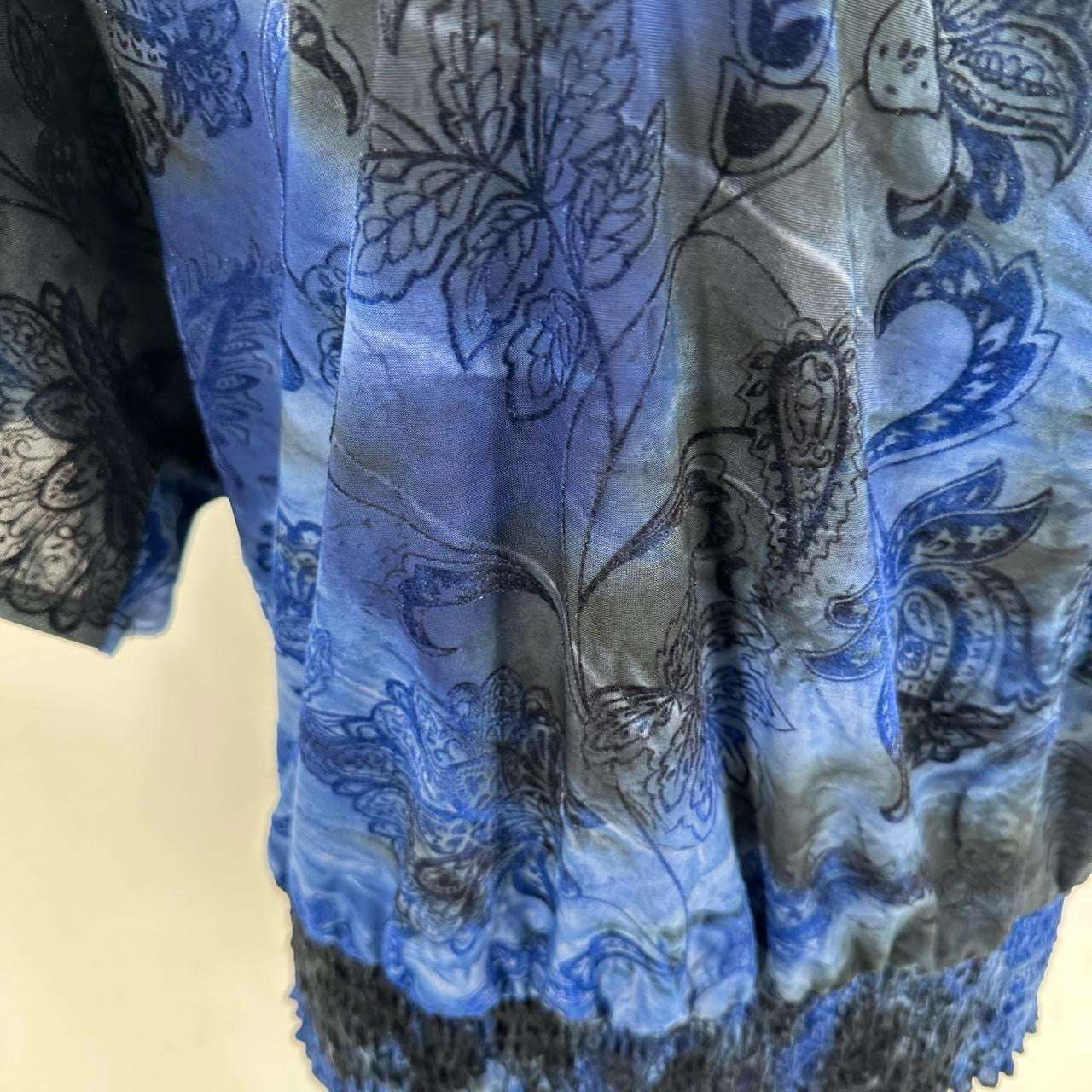 Size L DRESSBARN Floral Shirt