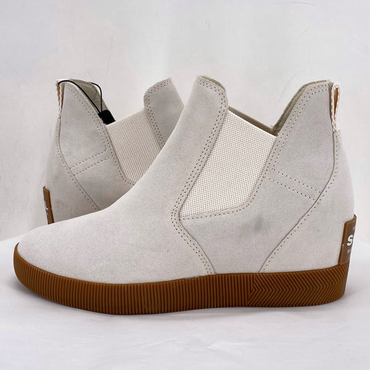 off white W Shoe Size 8 SOREL Boots