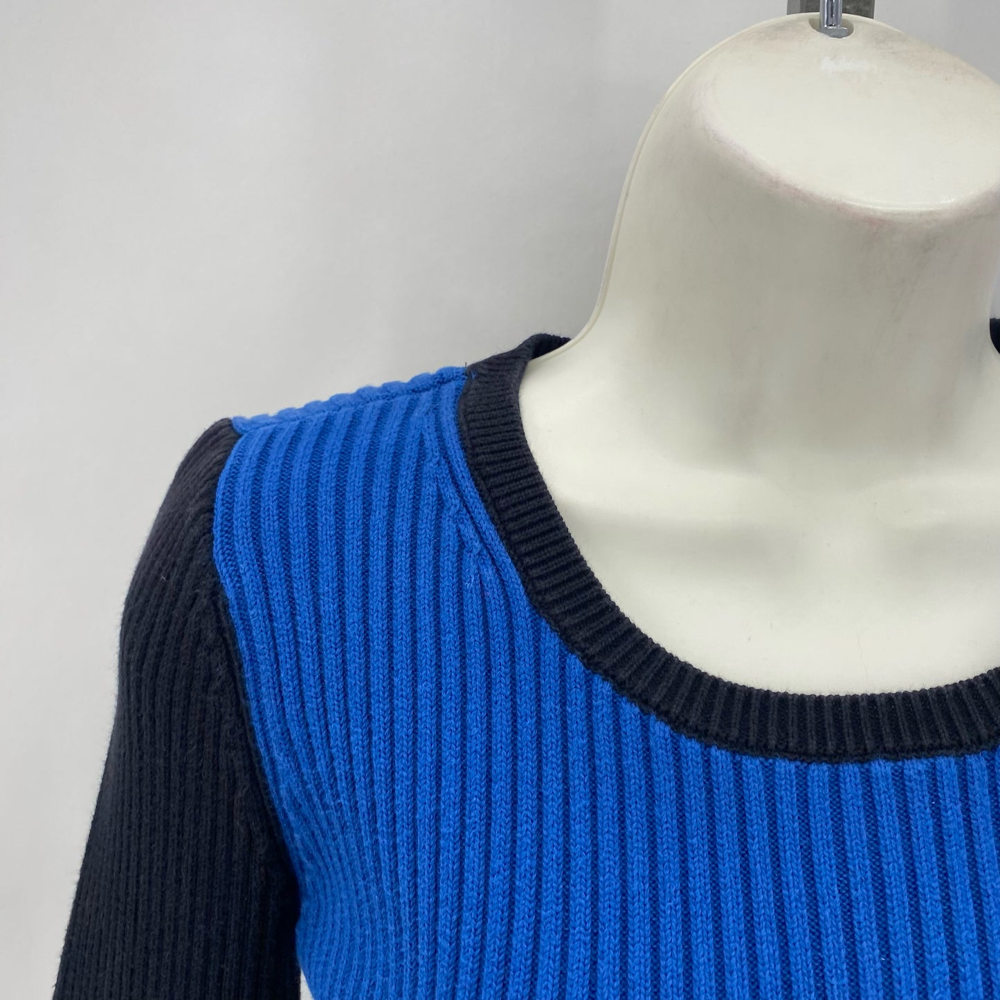 Size XS WHITE HOUSE BLACK Sweater