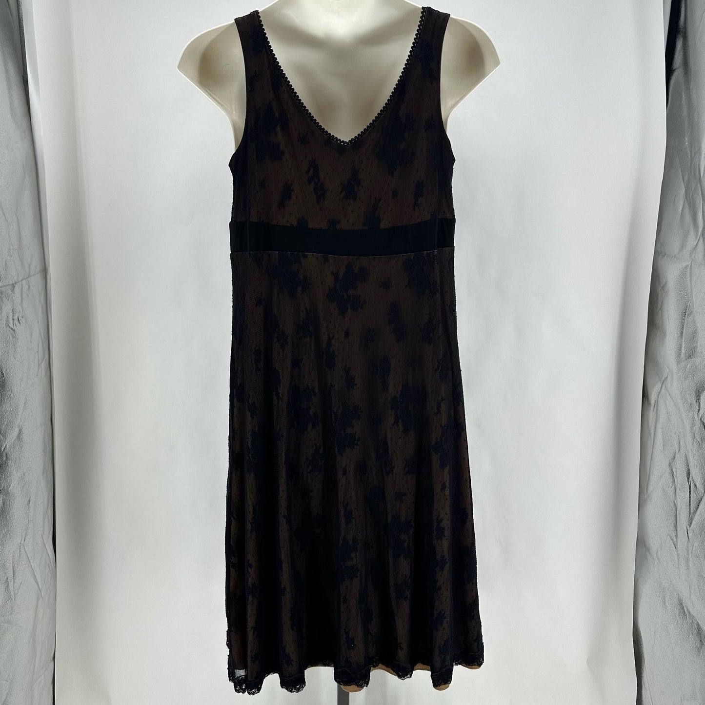 Size 18/20 IGIGI Lace Dress
