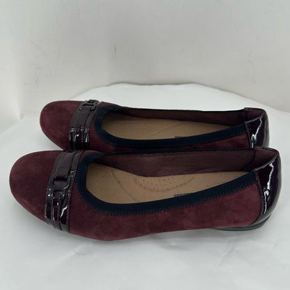 Burgundy W Shoe Size 9 CLARKS Flats