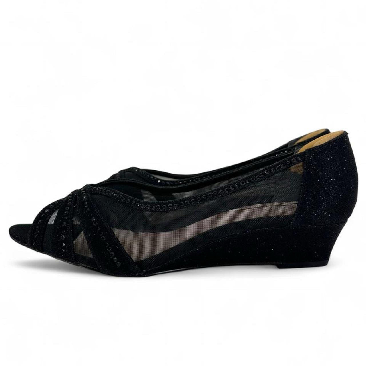 Black W Shoe Size 9.5 NINA Sandals