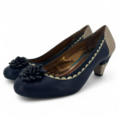 Navy W Shoe Size 10 POETIC LICENSE Pumps