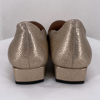 Champagne W Shoe Size 9 DONALD J PLINER Loafer